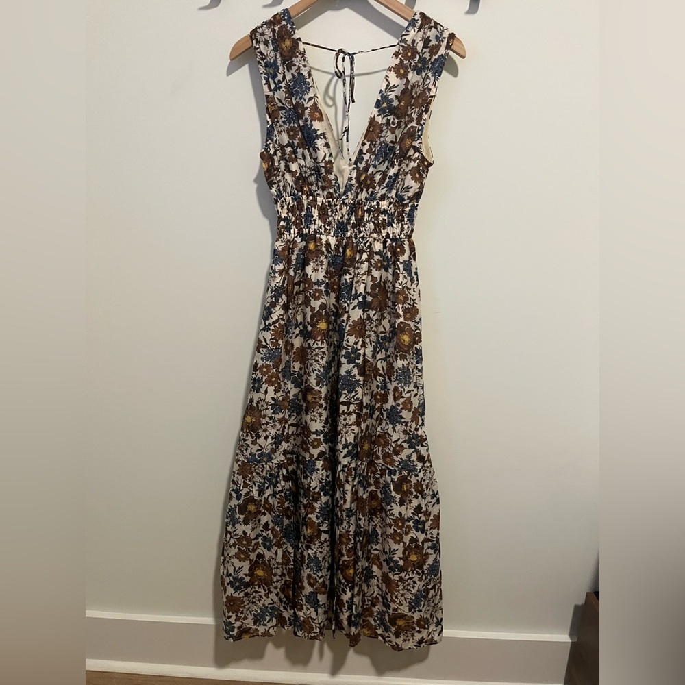 Abercrombie & Fitch Floral V-Neck Sleeveless Maxi Dress in Cream, Brown and Blue - Picture 2 of 4